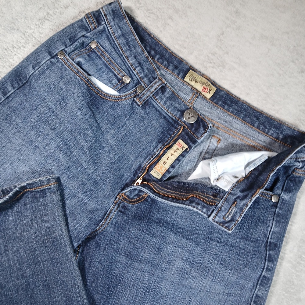 Wrangler 20X Jeans Mens 32x30 Blue Denim Pants Relaxed Fit Modern Cotton Blend